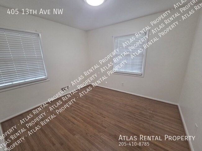 Building Photo - 405 13th Ave NW