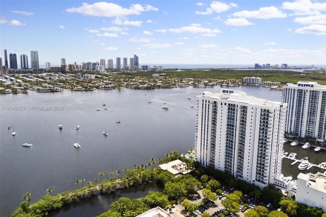Building Photo - 17301 Biscayne Blvd
