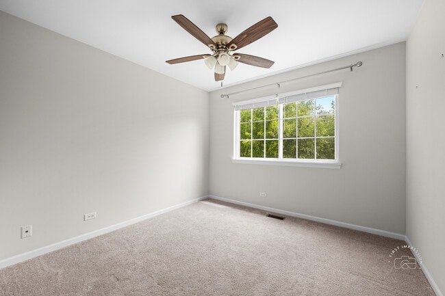 Building Photo - 2218 Rockefeller Dr