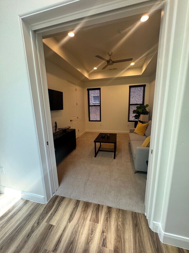 Building Photo - 2085 Tuweap Dr