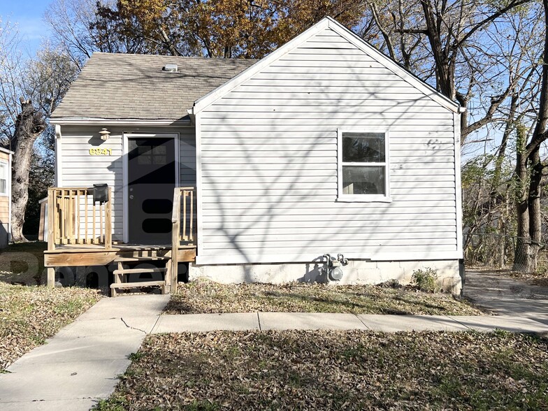 Building Photo - 6841 Walrond Ave