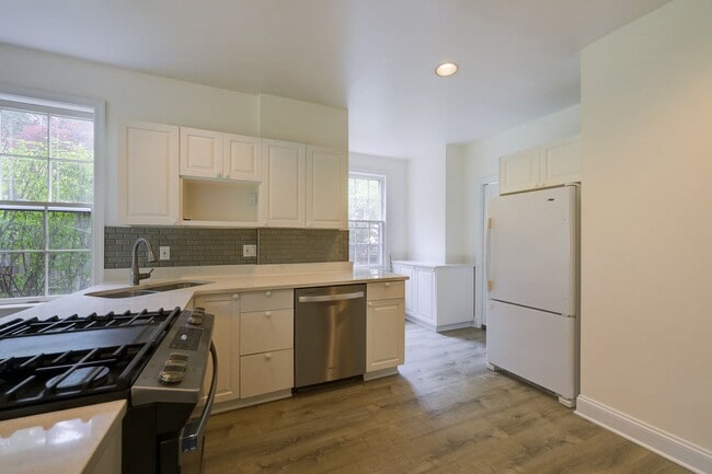 Building Photo - Charming & Spacious Colonial in N Cleveland Park w/Park-Like Rear Garden & Detached Garage