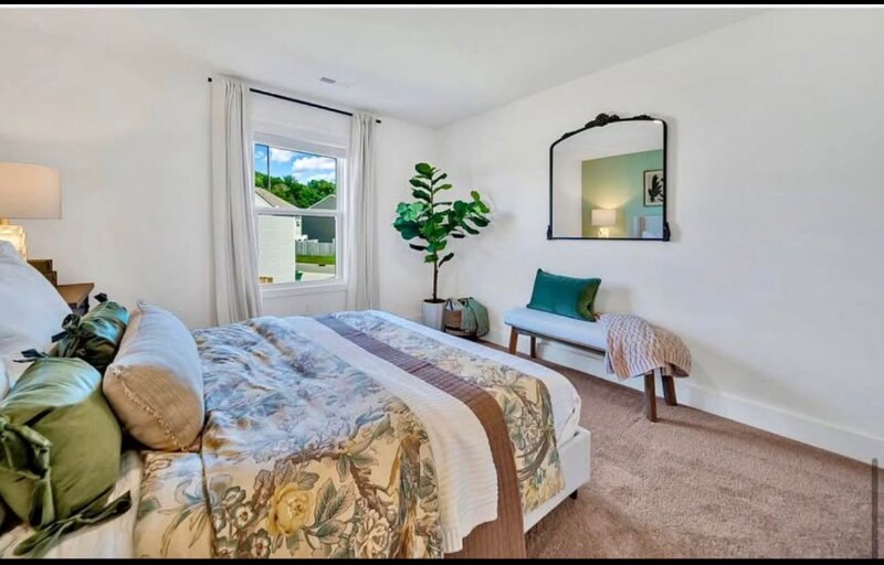 Building Photo - 3044 Bogart Ln