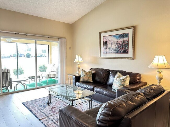 Building Photo - 5906 Doral Dr