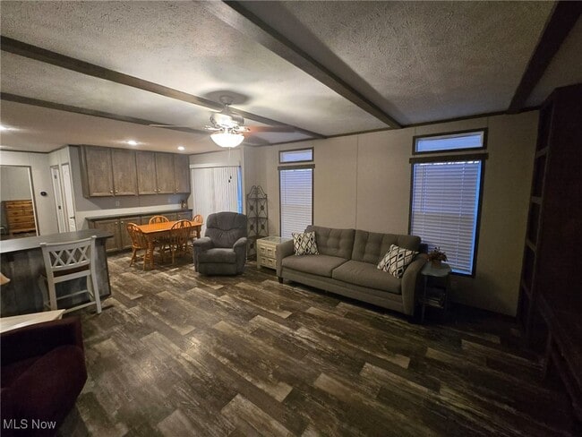 Building Photo - 2727 Finkle Hill Rd