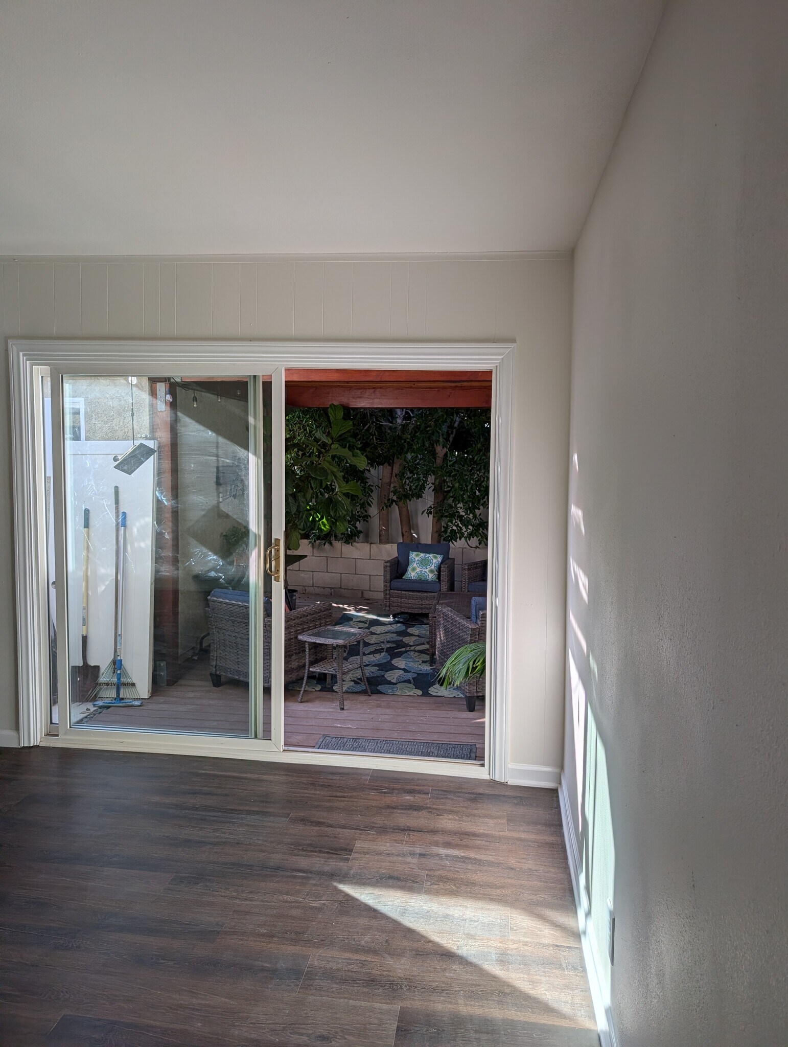 Unit B - Patio - 5011 Stacy St