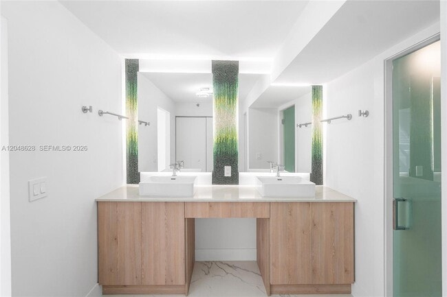 Building Photo - 4505 S Ocean Blvd