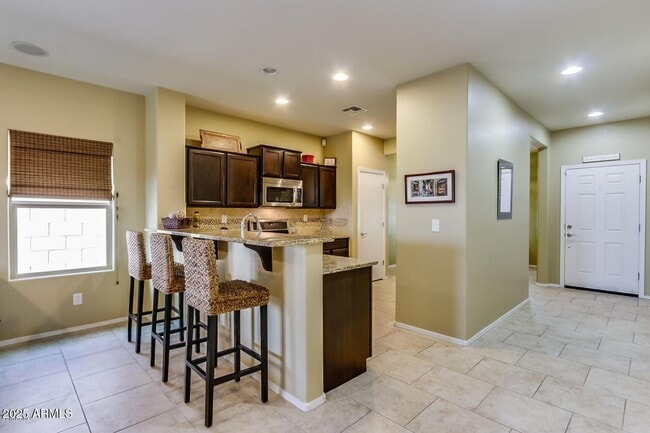 Building Photo - 1657 W Desperado Way
