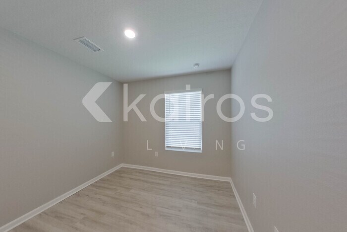 Building Photo - 416 Monarch Ln