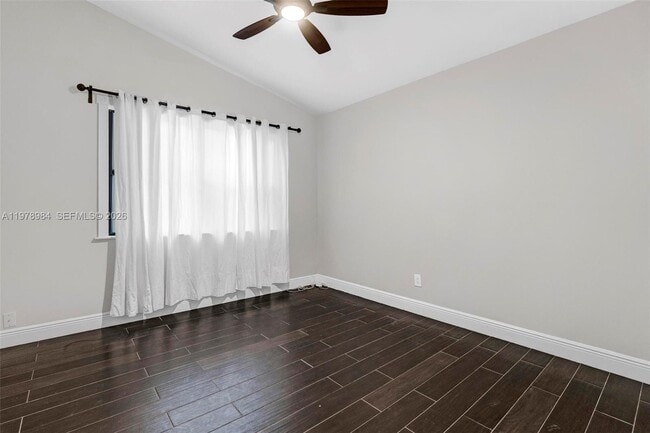 Building Photo - 5621 Carriage Ln