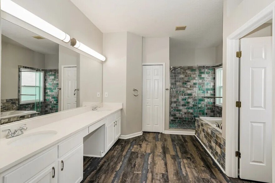 Building Photo - 4227 Balington Dr