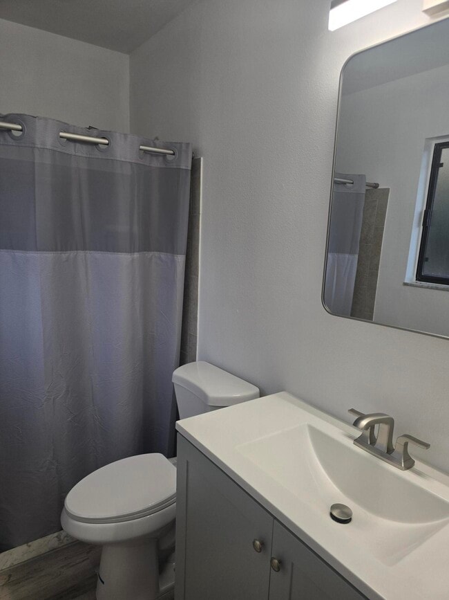 Building Photo - 1418 Paley Cir SE