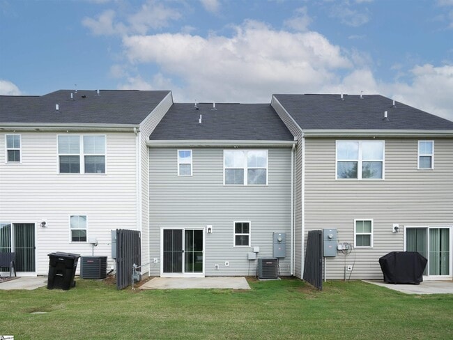 Building Photo - 237 Roudwood Dr