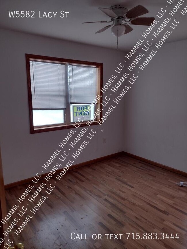 Building Photo - W5582 Lacy St
