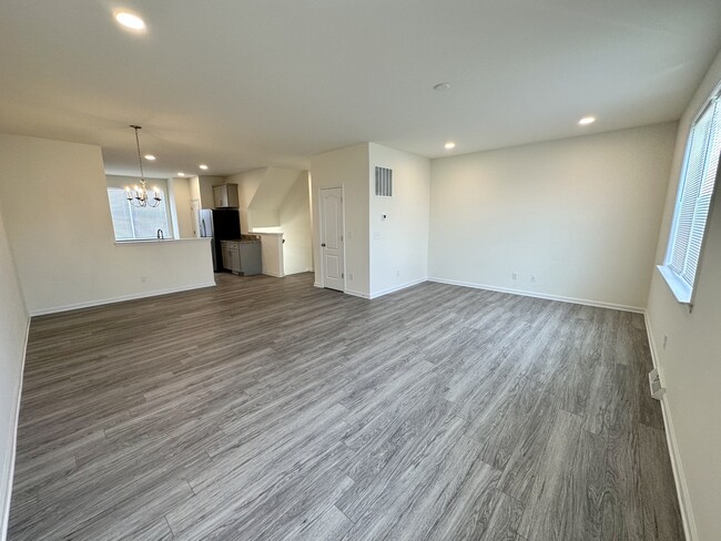 Building Photo - 137 Lexington Pl