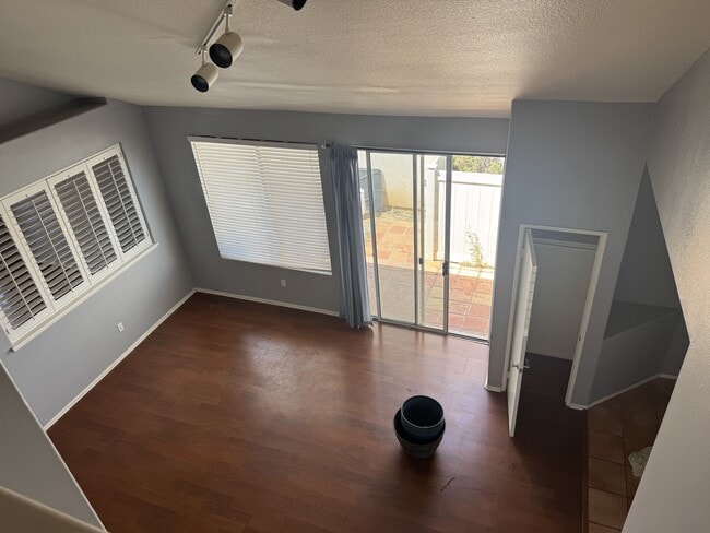 Building Photo - 5962 Turnberry Dr