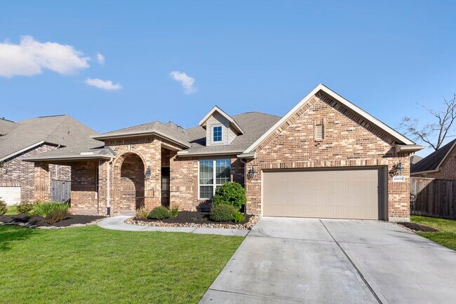 Primary Photo - 18855 Collins View Dr