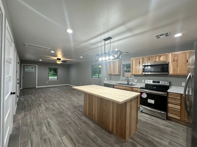 Building Photo - 2Bed 1 Bath New Construction-Muskogee OK
