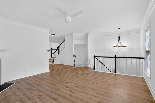 Building Photo - 3267 Ferncliff Ln