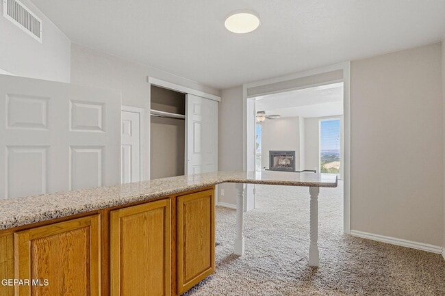 Building Photo - 825 Dulce Tierra Dr