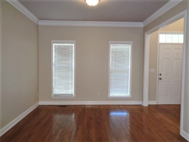 Building Photo - 2042 Keene Cir