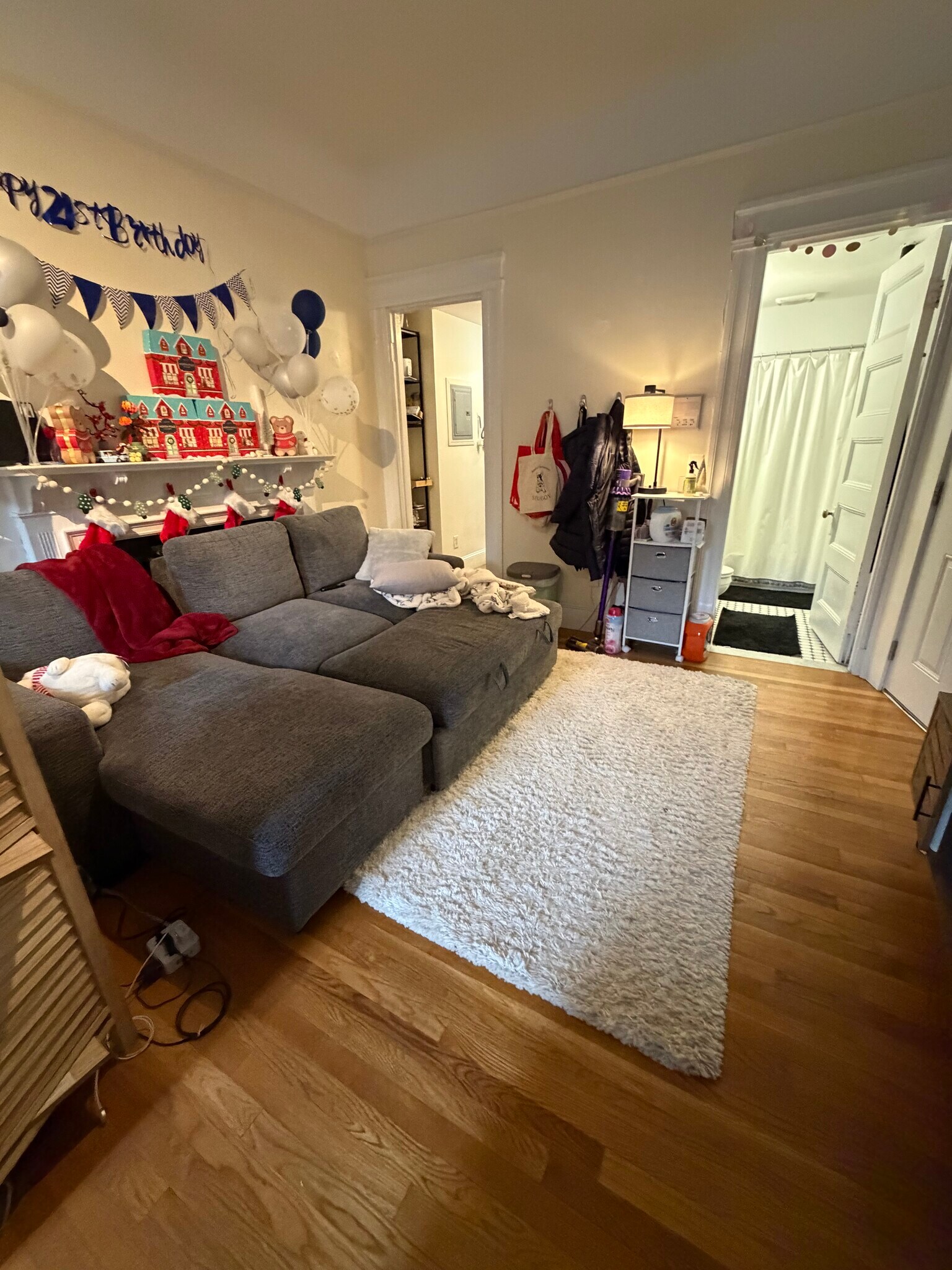 Building Photo - 521 Beacon St