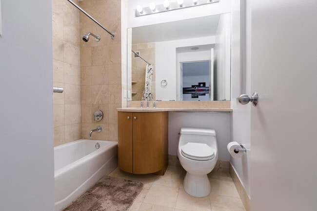 Building Photo - 45 E 33rd St