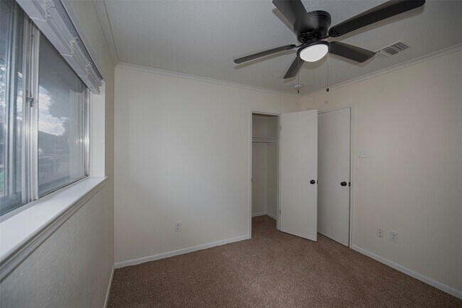 Building Photo - 309 E X St