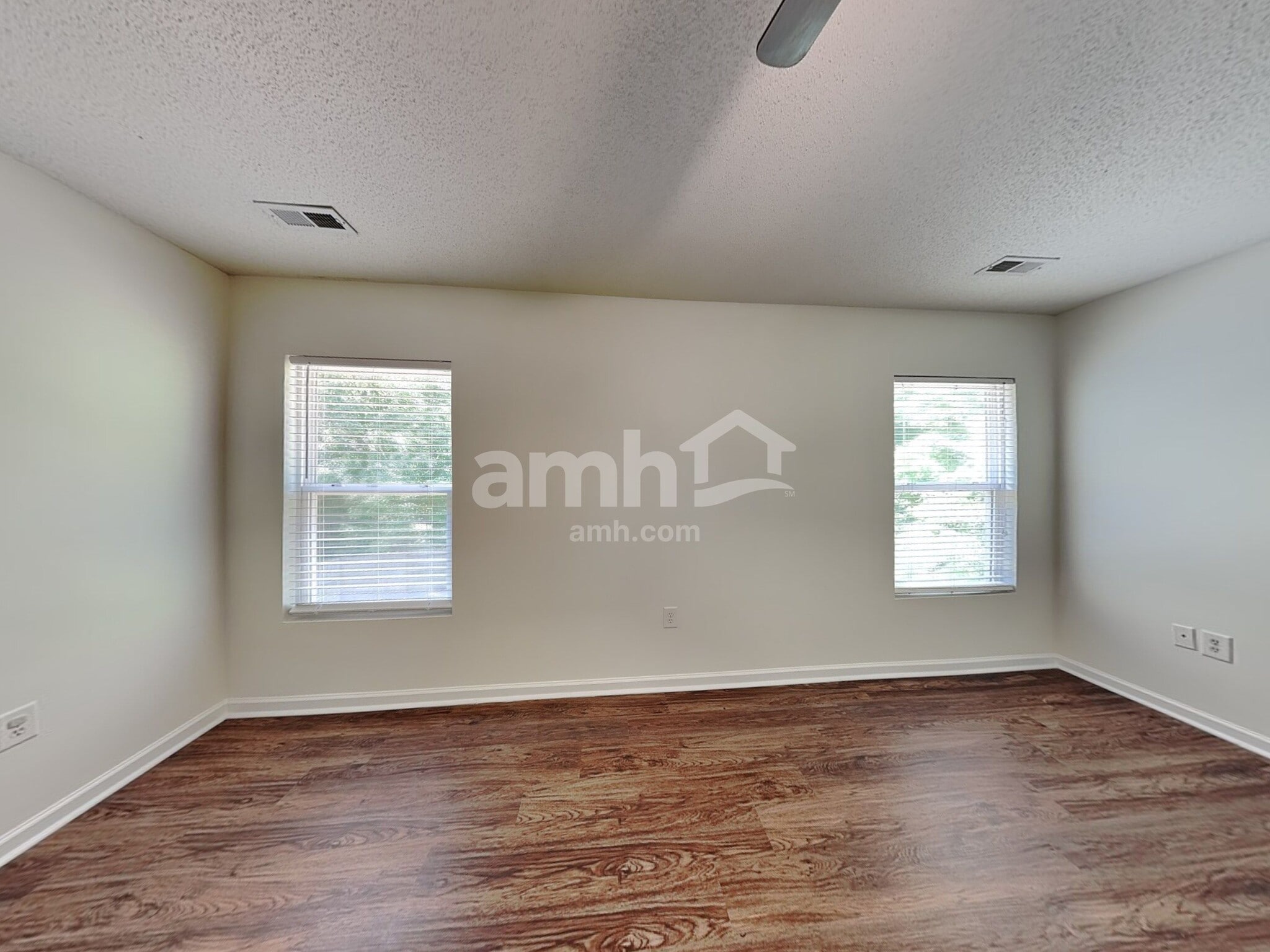 Building Photo - 201 Lameshur Ln