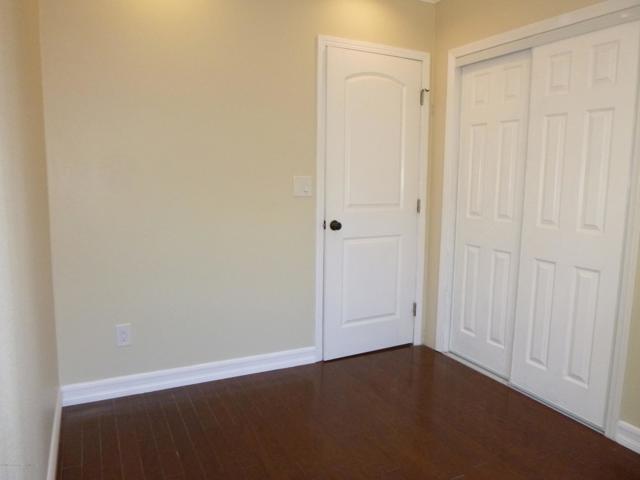 Building Photo - 770 W Altadena Dr