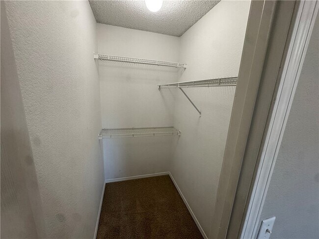 Building Photo - 1160 S Jasmine Ln