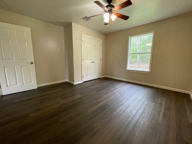Building Photo - 326 Summer Ridge Loop
