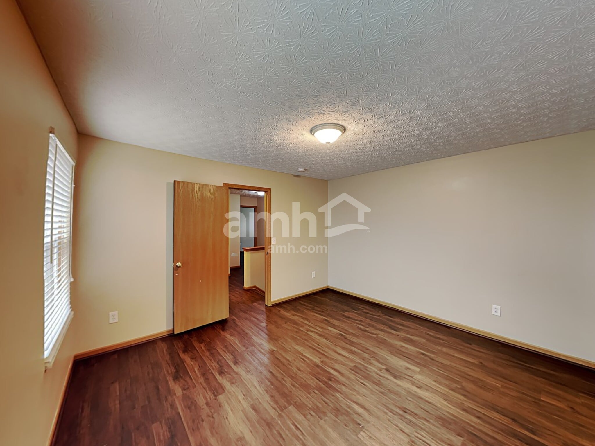 Building Photo - 8245 Crete Ln