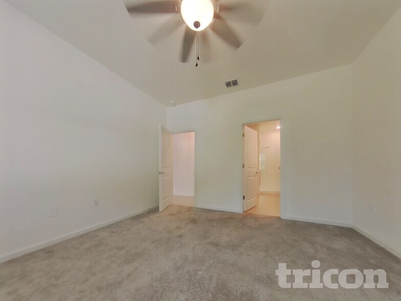 Building Photo - 33658 Sky Blossom Cir