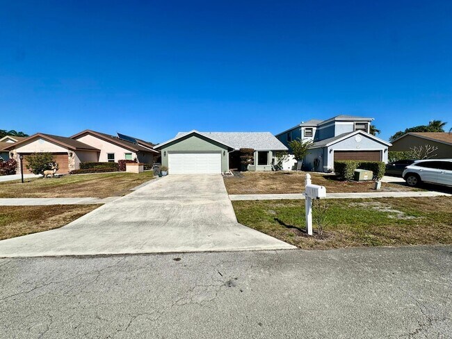 Building Photo - 4492 Brook Dr