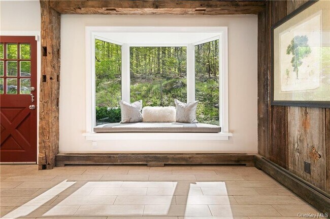 Building Photo - 21 Beech Hill Ln