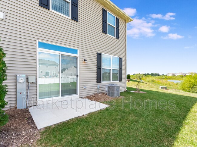 Building Photo - 15014 Quincy Cir