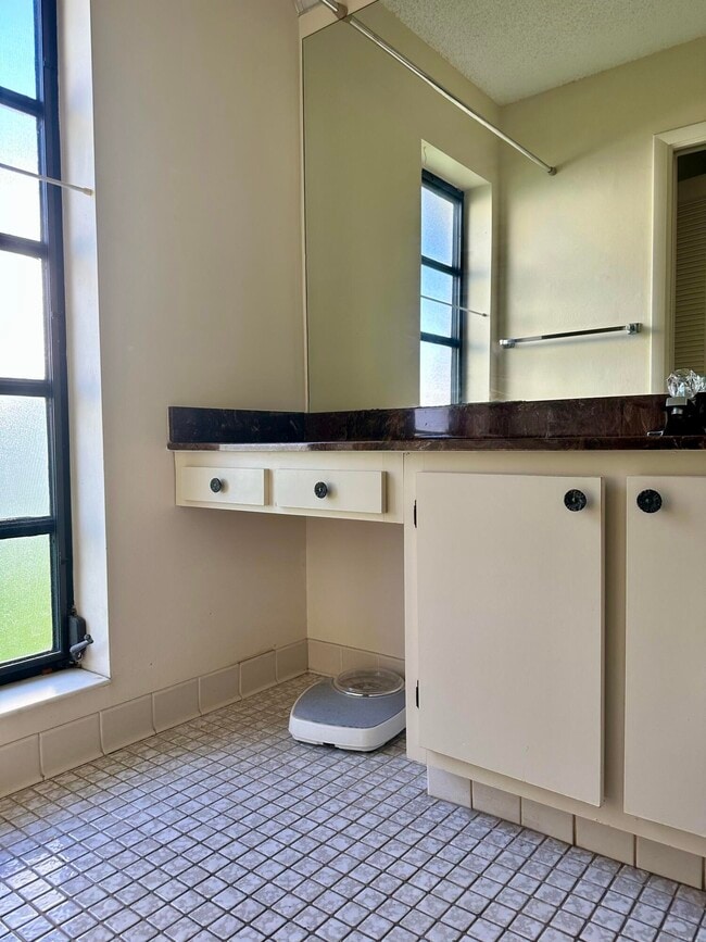 Building Photo - 6273 Tall Cypress Cir