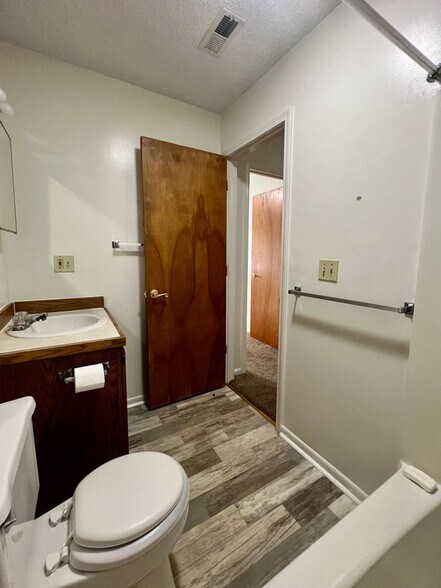 Building Photo - 51600 Co Rd 652