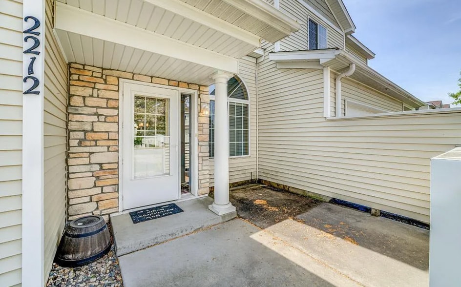 Building Photo - 2212 Salvia Ln