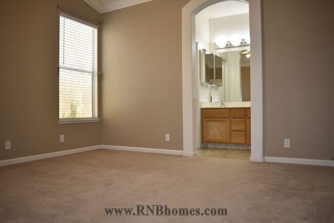 Building Photo - 309 Quiet Star Ct