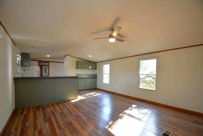 Building Photo - 110 Garner Rd