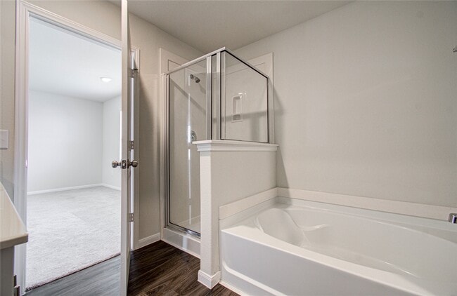 Building Photo - 6315 Lakeview Haven Dr