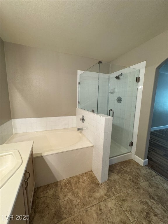 Building Photo - 910 Elegant Coral Ave