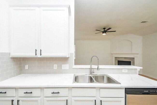Building Photo - 25306 Pepper Sage Ln