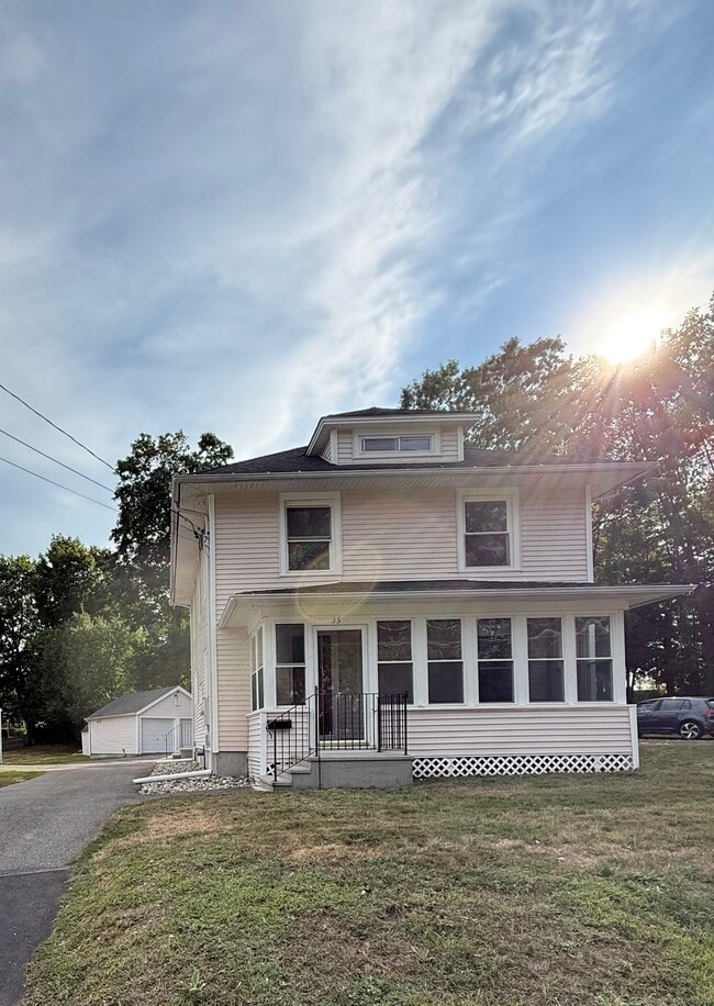 Primary Photo - 35 West St