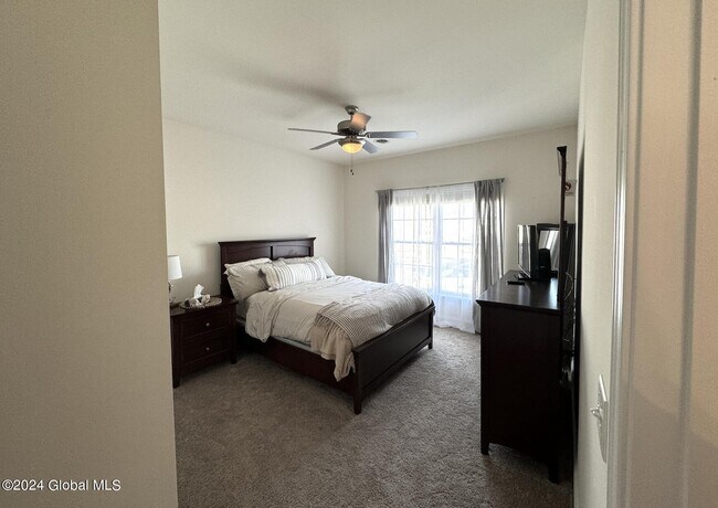 Building Photo - 41 Cornerstone Dr