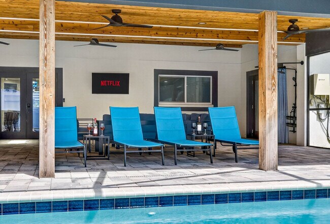 Building Photo - 319 Brentwood Dr