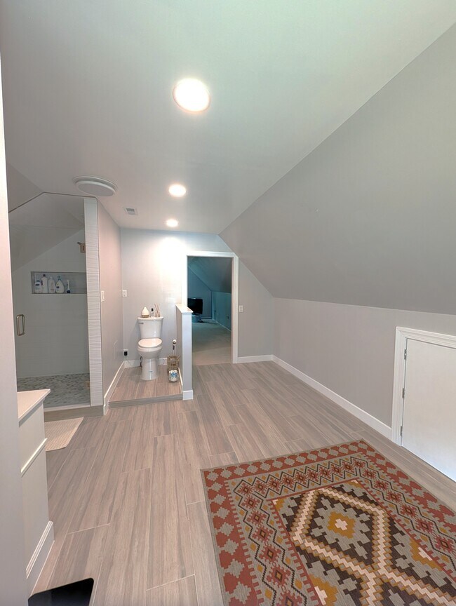 Building Photo - 5212 Hickory Fork Rd