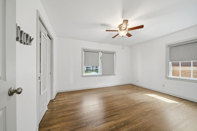 Building Photo - Updated 3 Bed, 1 Bath Home for Lease in Prime Midtown Location!